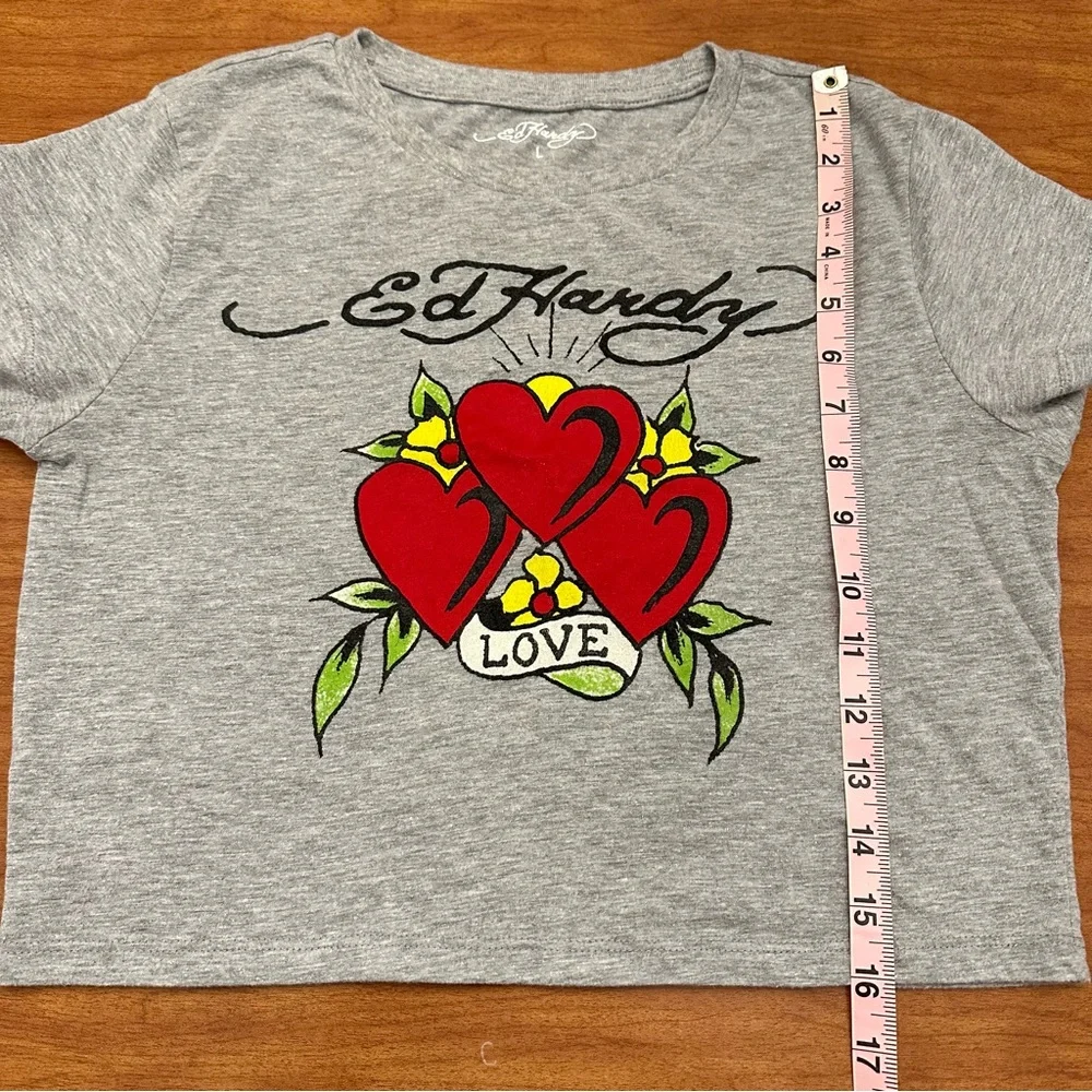 Ed Hardy Gray Cropped Top Tee Y2K Love Hearts Flash Tattoo Size Large Signature - Picture 4 of 8